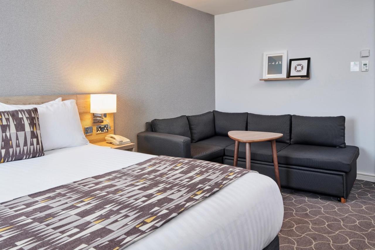 Holiday Inn Ellesmere Port/Cheshire Oaks By Ihg Exterior photo
