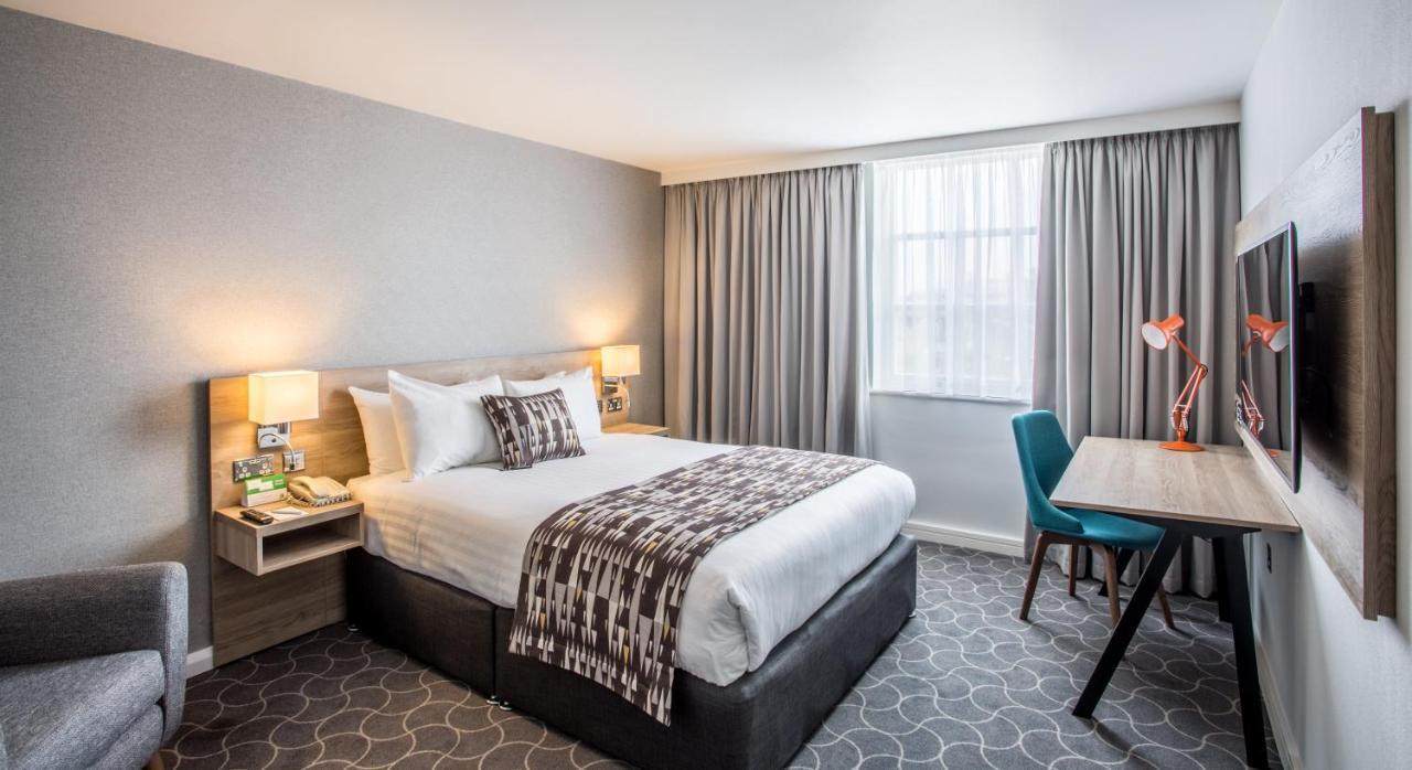 Holiday Inn Ellesmere Port/Cheshire Oaks By Ihg Exterior photo