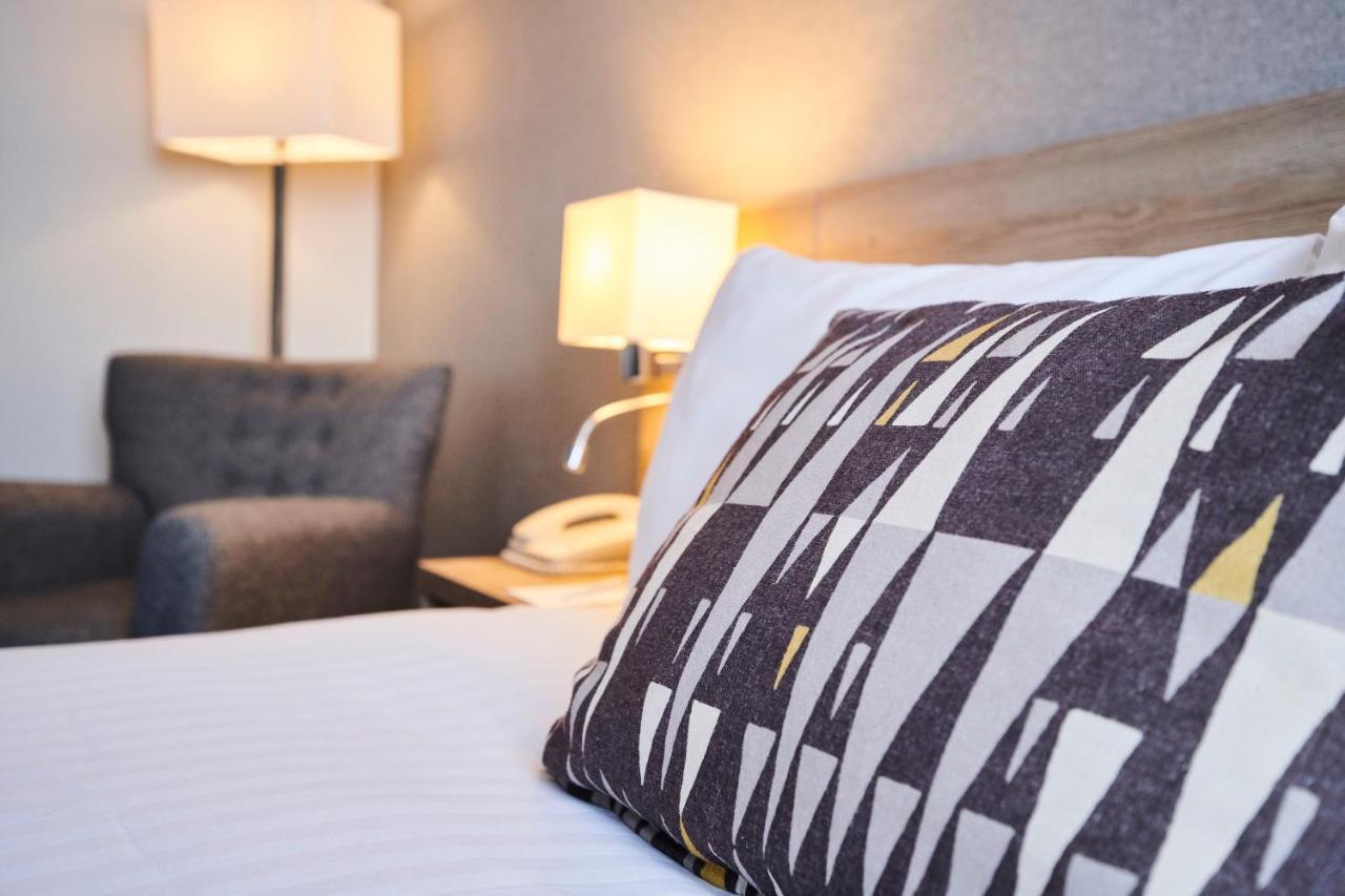 Holiday Inn Ellesmere Port/Cheshire Oaks By Ihg Exterior photo