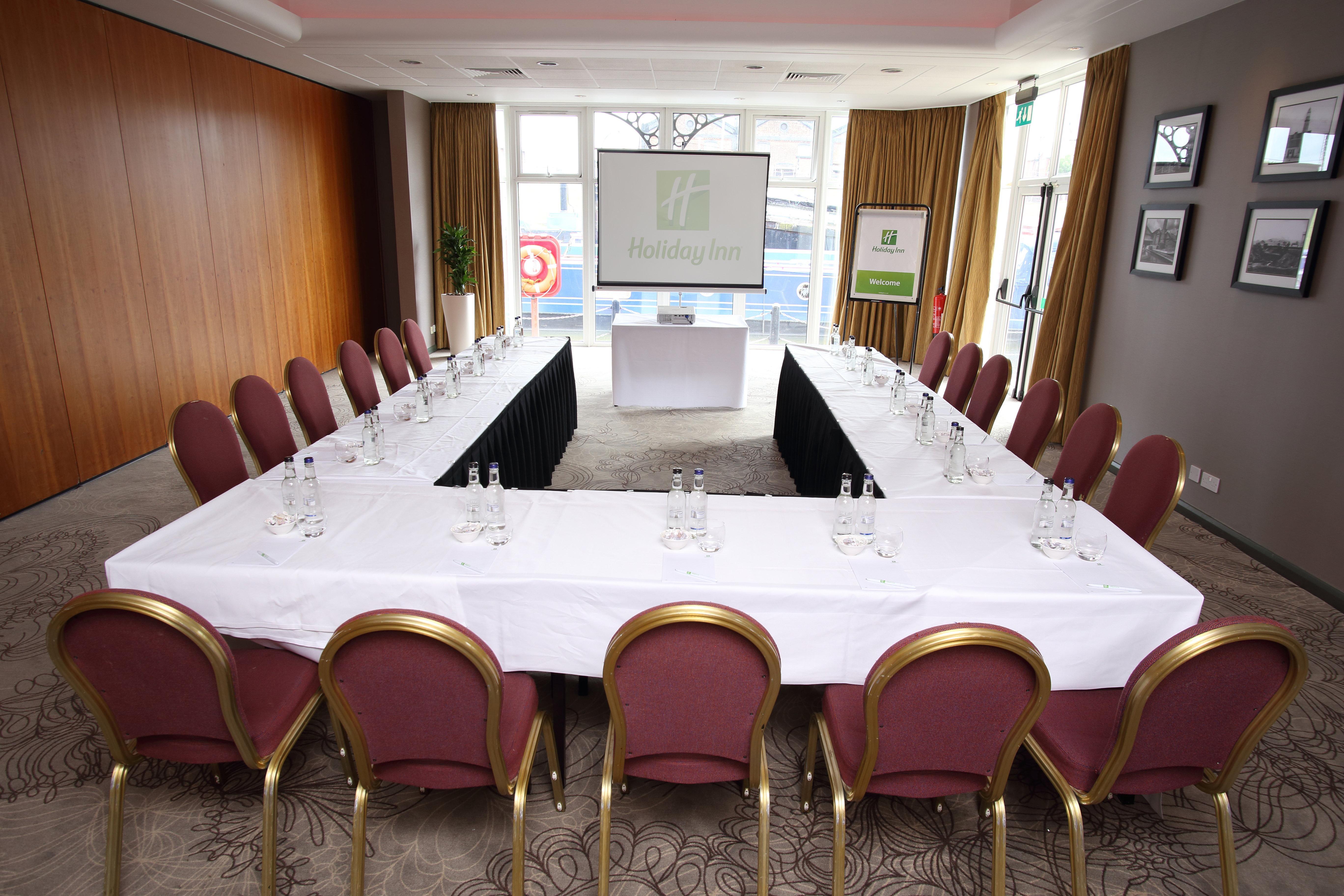 Holiday Inn Ellesmere Port/Cheshire Oaks By Ihg Exterior photo