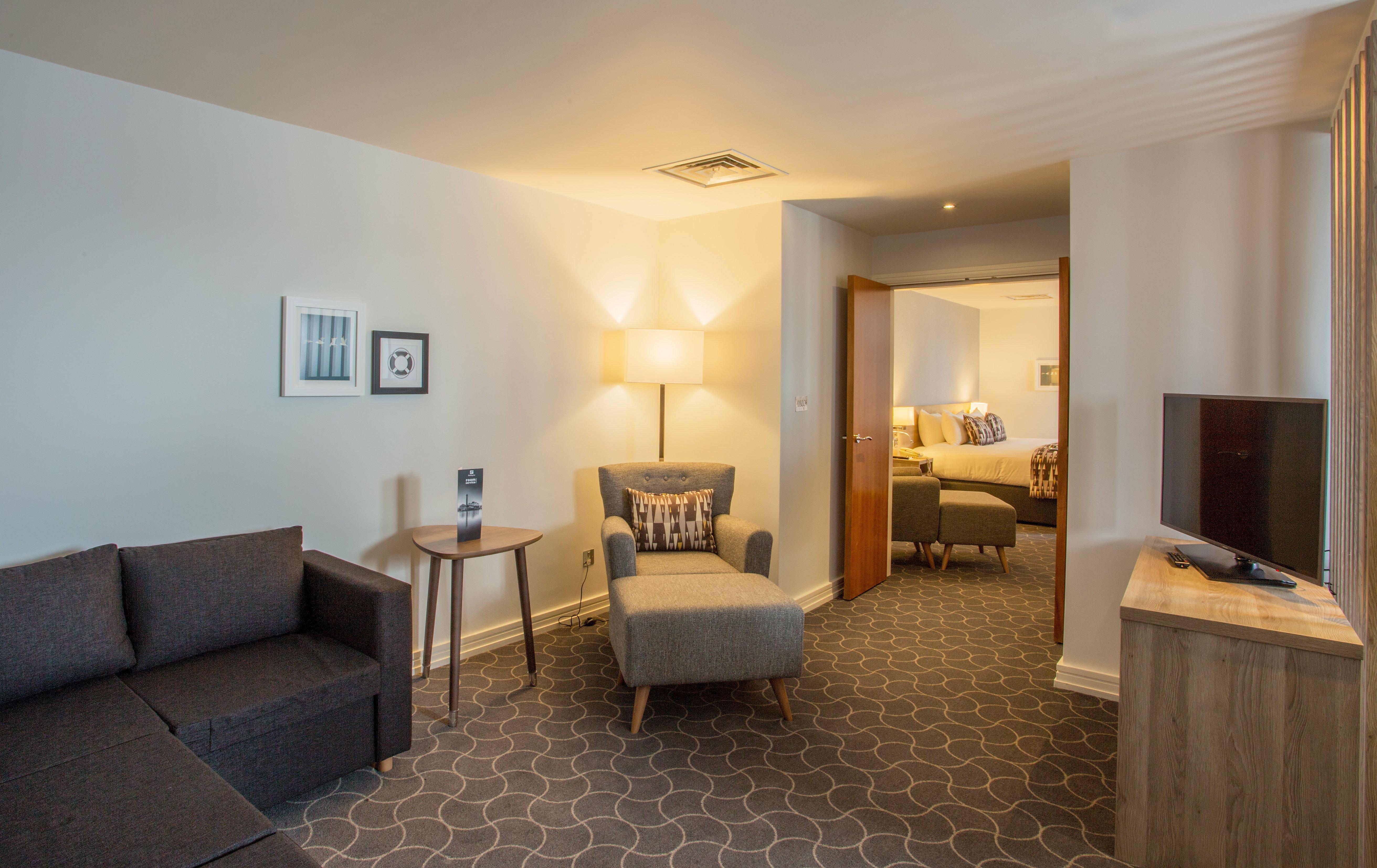 Holiday Inn Ellesmere Port/Cheshire Oaks By Ihg Exterior photo